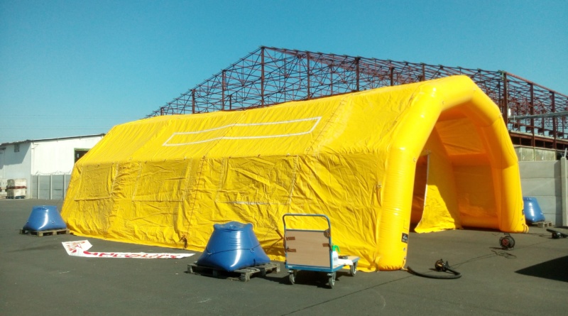 Abri poste médical avancé, qui peut être gonflé et installé en en vingtaine de minutes.