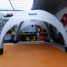 4 cotés, 4 portes amovibles, fermetures par zip, Tente barnum igloo air captif