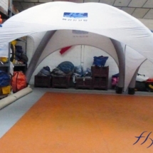 Tente gonflable igloo légère pour drive test