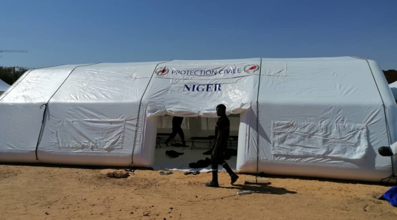 Vue générale de la tente médicale poste médical avancé (Tente PMA)