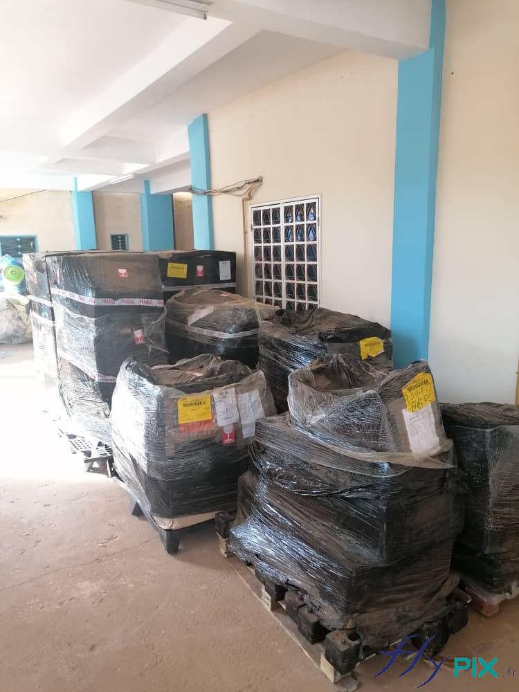 Livraison des tentes médicales PMA, au Niger, en Afrique, auprès de la Protection Civile