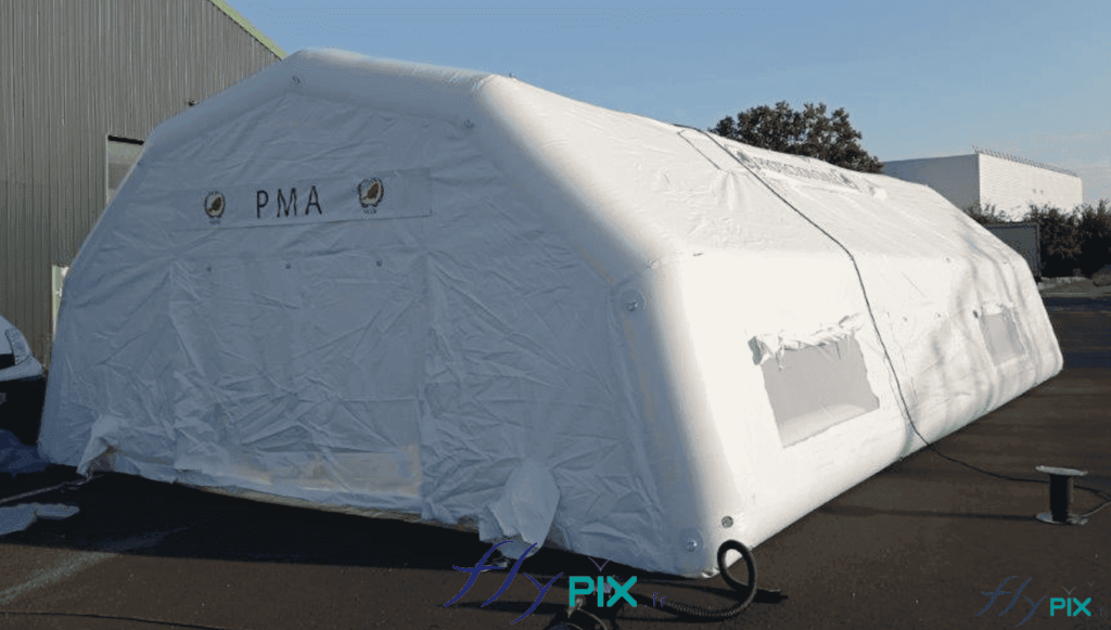 Qté 1 kit tente PMA air captif L = 10 m x l = 6 m x H = 2.75 m, PVC 0,6 mm simple peau, bâche au sol, pompe, 6 lestages, régulateur de pression